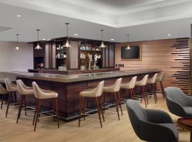 Four Points by Sheraton Charlotte、シャーロットのホテル