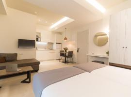 ANTEL Suites & Apartments, familiehotel i Chania