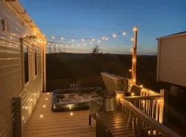 Livvi Rosa's Lodge