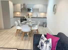 Peak at Fleet Heights Apartment Four, hotel in Fleet