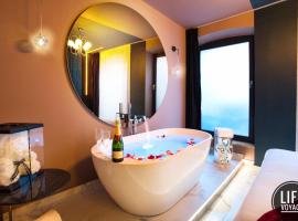 LIFE VOYAGE & SPA by Life Renaissance, holiday rental in Strasbourg