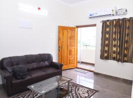 FOUR SEASONS HOME STAY, habitación en casa particular en Tirupati