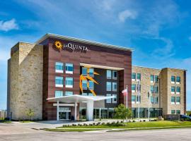 La Quinta Inn & Suites by Wyndham Terrell, hotel v destinaci Terrell