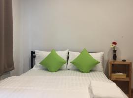 The Best House&Hostel, hotel in Ban Don Muang