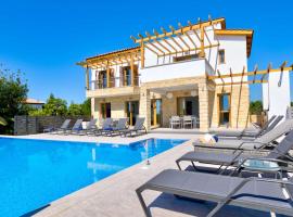 Beautiful villa with great outside space - Meo, Aphrodite Hills Resort, resort en Kouklia