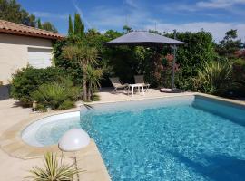 Studio Villa Les Canas, hotel di Saint-Gély-du-Fesc