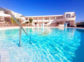 Costa Teguise II, hotel with pools in Teguise