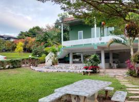 บ้านเอื้อมดาว เขาค้อ, ξενοδοχείο σε Ban Huai Phai