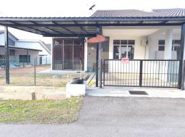 MODERN , SPACIOUS GAMBANG UMP 18 Guest House、ガンバンのホテル