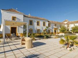 Historical Charming Cortijo Antequera exclusive, hotell med pool i Málaga
