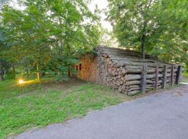 Gîte Pont-à-Mousson, La Pépinière, Chalet Canada，穆松橋的便宜飯店