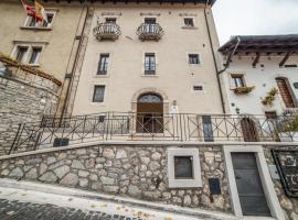 Dimora Fresilia Casa Vacanze, hotel v destinaci Opi