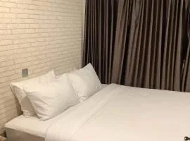 Charurat Suite Hotel