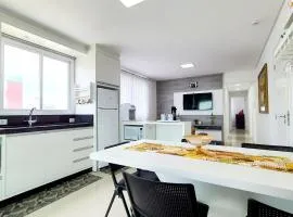 Residencial Renata - Apartamento na Praia de Palmas - 3 dormitórios a 300m da Praia