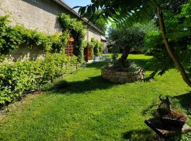 Domaine des Maillets, hotell med parkering i Blot-lʼÉglise