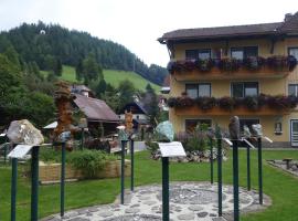 Edelsteinhotel Guniwirt, hotel Krakaudorfban