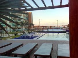 VG FUN-OCEAN VIEW BEACH FRONT APARTMENT-Fortaleza、フォルタレザのスパホテル