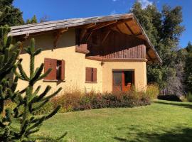 Cabaña en Traful, hermoso parque y parrilla – hotel w mieście Villa Traful