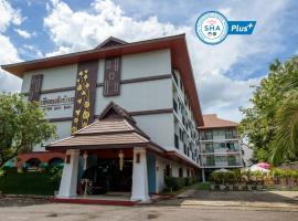 Huen Jao Ban Hotel, hotel near Chiang Mai International Convention and Exhibition Centre, Chiang Mai