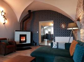 L'INATTENDU Vue imprenable,clim,parking avec borne de recharge, ménage inclus、Montaiguのペット同伴可ホテル