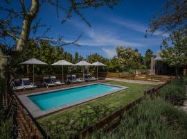 A Hilltop Country Retreat, hotel v destinaci Swellendam