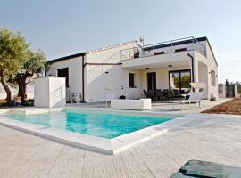 Capo Playa Luxury Villa, hotel con jacuzzi a Cefalù