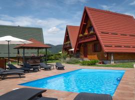 Chalets Runolist, chalet i Crni Lug