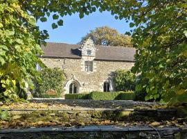 Manoir de Kerledan, hotel in Carhaix-Plouguer