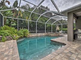 Elegant Valrico Home about 15 Mi to Downtown Tampa!, hotel with pools in Valrico