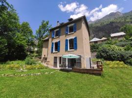 The Old School House, Les Ougiers, apartment in Vénosc