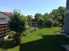 Untold 2024 - 3-room apartment with garden for 6-8 person, 2 private parking