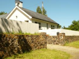 Craigalappan Cottages Holiday Home, hotel di Bushmills