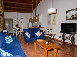 Casa la Cenia. Típica casa rústica para unas vacaciones perfectas, apartment in Cervera del Maestre