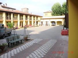 Albergo Dell'angelo, hotel with parking in Pontevico