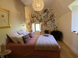 Domaine de la Bigottière, B&B in Montigné-le-Brillant