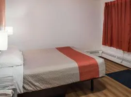 Motel 6-Fort St. John, BC