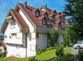 Apartment Schwarzwaldblick-13 by Interhome, khách sạn ở Obertal