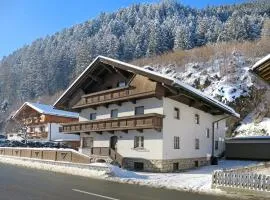 Apartment Eberharter-5 by Interhome