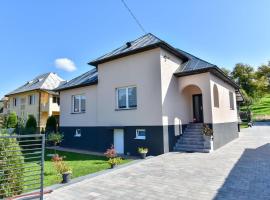 Pensiunea RAVHOUSE, holiday rental in Vadu Izei