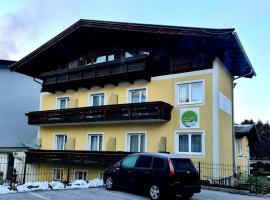 Frühstückspension Klein und Fein, hotelli kohteessa Bad Hofgastein