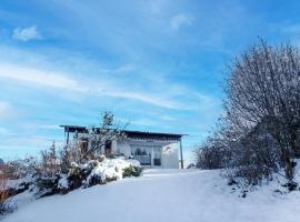 Holiday Home Schöne Aussicht, villa em Dittishausen