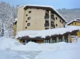 Apartment Residenza Chesa Margun 34-1 by Interhome