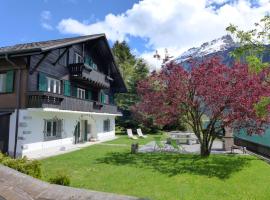 Holiday Home Chalet Aaregg by Interhome – hotel w mieście Brienz