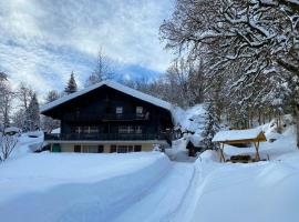 Apartment Chalet L'Aube by Interhome, hotel in Vers L'Eglise