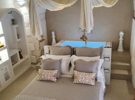 Eurydice Suite with Infinity Jacuzzi