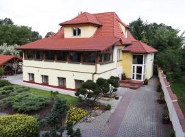 WIlla Maksymilian Bed and Breakfast, hotel with parking in Bydgoszcz
