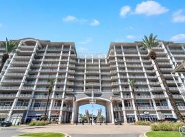 The Wharf Condo with OASIS pool!, hotel en Orange Beach