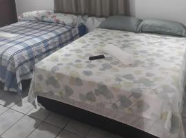 HOTEL LATINOS 2، فندق في بوا فيستا