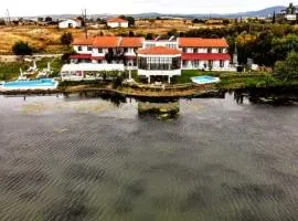 Thrassa Hotel