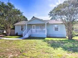 Gulf Breeze Home 12 Mi to Pensacola Beach!